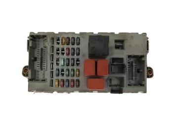 51734379  Boîtier fusibles Fiat