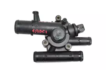 8200112054 Boitier thermostat d'eau moteur Renault _1,9 dci F9Q