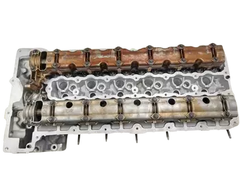 7560164, 155720401, La culasse BMW 3.0 24V