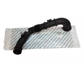 1369007080 1607330380  Tuyau d’air Citroen Fiat Peugeot 2.2 HDI / 2.2 JTD / 2.2 TDCI