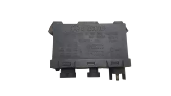 7700790579 7700851443  Relais de bougie Jeep Renault