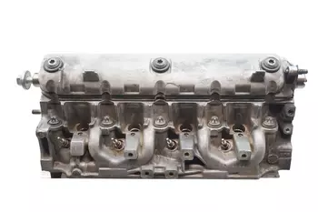 F9Q732  Culasse moteur complet Renault 1,9 DCI F9Q732