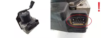 2822703  Pompe abs Chrysler