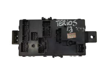 87600-87404 Boîtier fusibles Daihatsu
