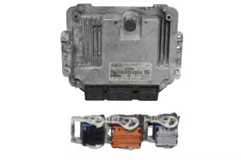 4M51-12A560-YE Calculateur d’ ordinateur ecu Ford