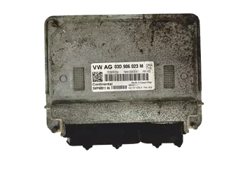 03D 906 023 M Calculateur Skoda
