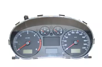 W06K0920821E 110008923018 Le compteur, compteur de vitesse, tableau de bord Seat
