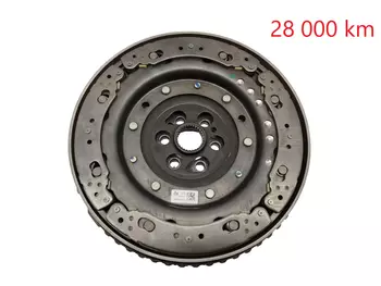 123101804R Volant moteur Dacia Mercedes-Benz Renault 1,3 TCE 28 000km