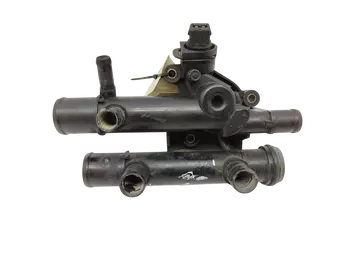 8200262241 Boitier thermostat d'eau moteur Nissan Opel Renault 2,2 dci G9T / 2,5 Dci G9U