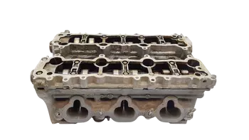 9626476720  Culasse moteur complet Citroen Peugeot Renault 3,0 V6 24v