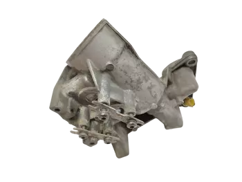 8201005241 Boîtier de filtre d’huile Nissan Opel Renault 2,3 DCI M9T