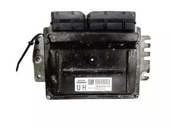 MEC32-040 Calculateur Nissan
