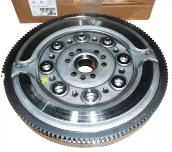 PSA98 002 220 80 Volant moteur embrayage Citroen Peugeot _1.6 HDi