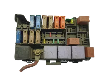 8200283131 D Boîtier fusibles Renault
