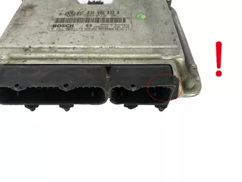 036 906 032 P  Calculateur Volkswagen