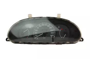 MR168064 Le compteur, compteur de vitesse, tableau de bord Mitsubishi