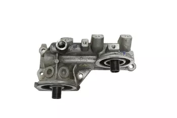 7700866442 Boîtier de filtre d’huile Renault _2,2 TD G8T716