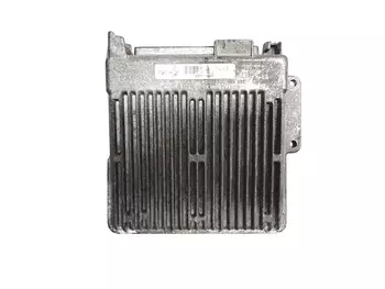 7700102990 Calculateur Renault