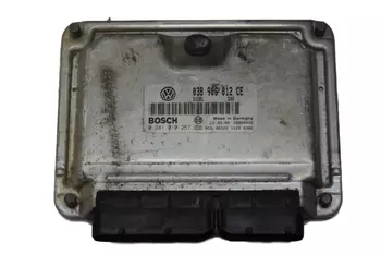 038 906 012 CE Calculateur d’ ordinateur ecu Seat
