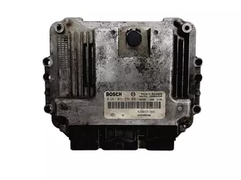 0 281 011 776 Calculateur Renault
