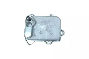 03C117021J Refroidisseur d`huile Audi Skoda Volkswagen