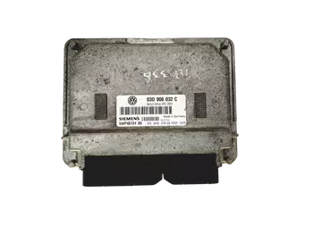 03D 906 032 C Calculateur Volkswagen