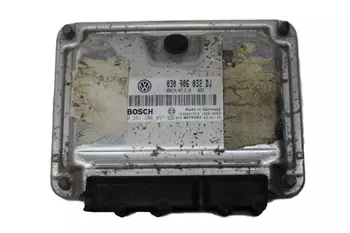 030 906 032 DJ Calculateur d’ ordinateur ecu Seat