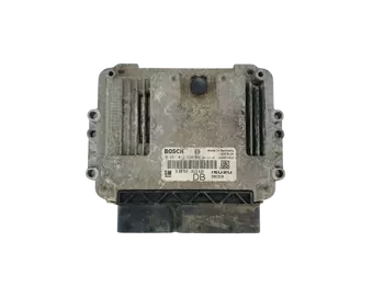 55560810DB Calculateur Opel