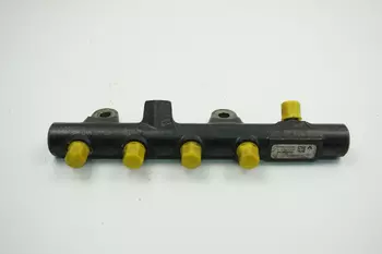 175213876R  Rampe d'injection Nissan Renault 1,5 DCI
