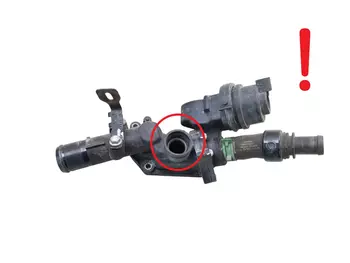 110608431R Boitier thermostat d'eau moteur Mercedes-Benz Renault 1,5 DCI K9K