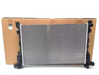 214103569R 6000618062 Radiateur refroidissement moteur Fiat Nissan Opel Renault 1.6 dCi / 1.6 CDTi