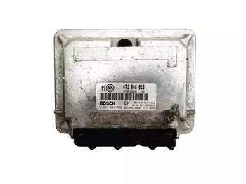 071 906 018 Calculateur Volkswagen