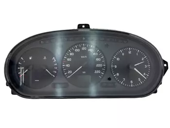 21578161 2 Bloc compteurs vitesse Renault