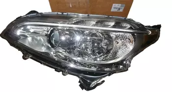 1685352580 Phare Peugeot