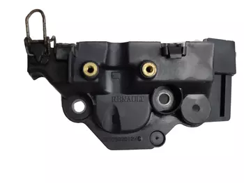 8200382140 Boîtier\/protection de distribution Renault _1,5 DCI K9K