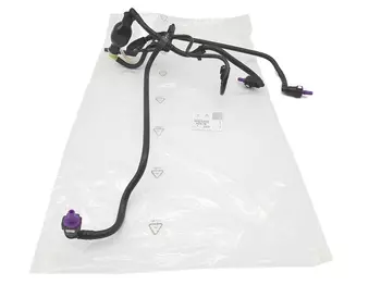1574T0 Tuyau d’alimentation carburant Citroen Peugeot _1.4 HDi