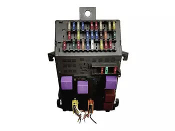 7700427844 Boîtier fusibles Renault
