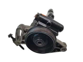 7700875708  Pompe de direction assistée Renault 3,0 V6