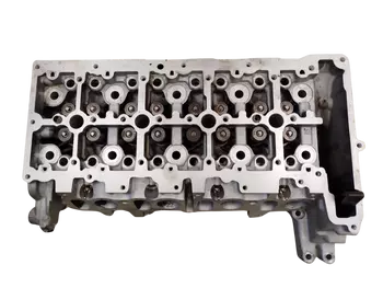 155737801, 85137090400 La culasse BMW 2,0d B47D20A