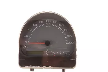 0046760517 Le compteur, compteur de vitesse, tableau de bord Fiat Diesel