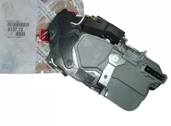 9137.72 Serrure de porte Peugeot