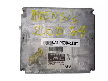 89661-05690 Calculateur ecu Toyota