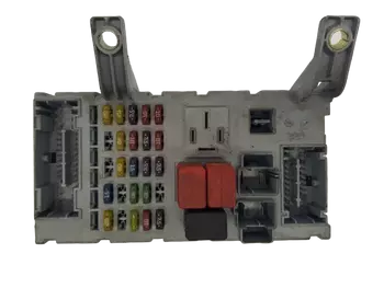 46765990 CPL Boîtier fusibles Fiat