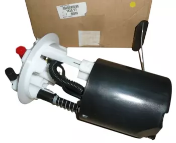 1525T7 1525.T7 Pompe de  carrburant Citroen Peugeot