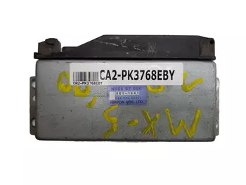 N055 67 650 Calculateur Mazda