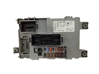 01368891080 Boîtier fusibles Citroen Peugeot
