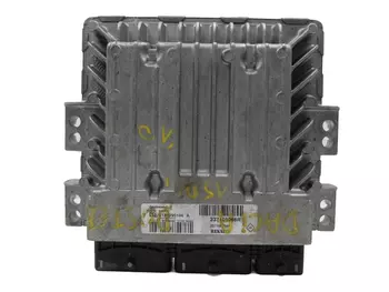 237100764R Calculateur d’ ordinateur ecu Dacia _1,5 DCI