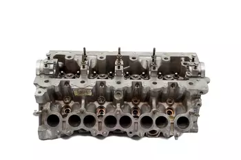 7700600200 | 72524 Culasse moteur avec vannes sans un arbre à cames Renault _2,2 D Diesel