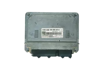 03D 906 023 B Calculateur Volkswagen