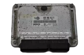 038 906 012 M Calculateur d’ ordinateur ecu Volkswagen
